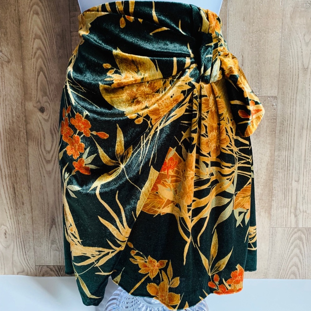 Zara Basic Gold/Green,Faux Wrap,WM Skirt Sz XS